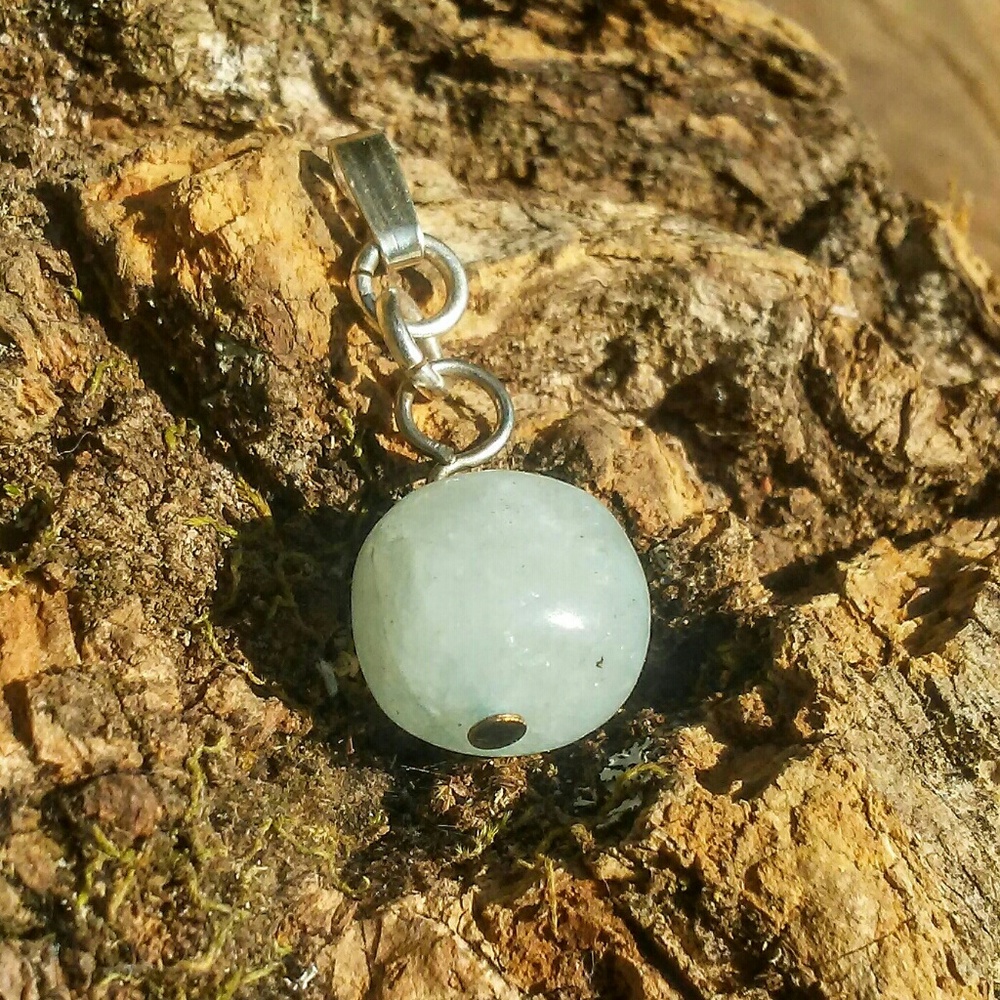 Reiki energy charged green aventurine Ss pendant